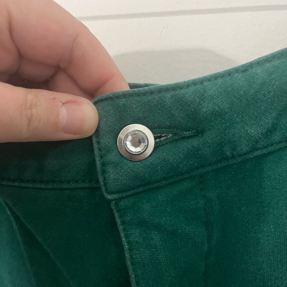 DreamJeannes Quacker Factory Green Stretch Pants Size 16 Rhinestone Heart - Picture 7 of 7